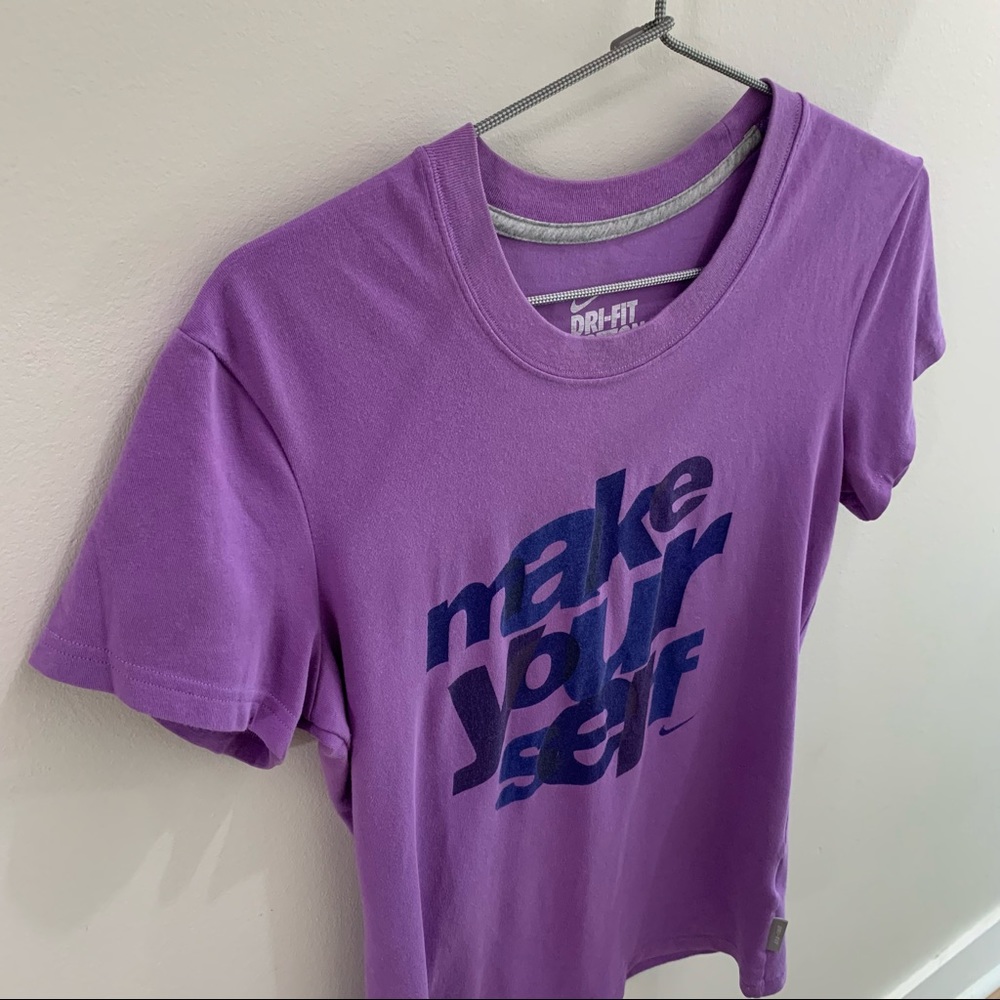 Nike Dri-Fit Women’s short sleeve shirt size small - Picture 4 of 7